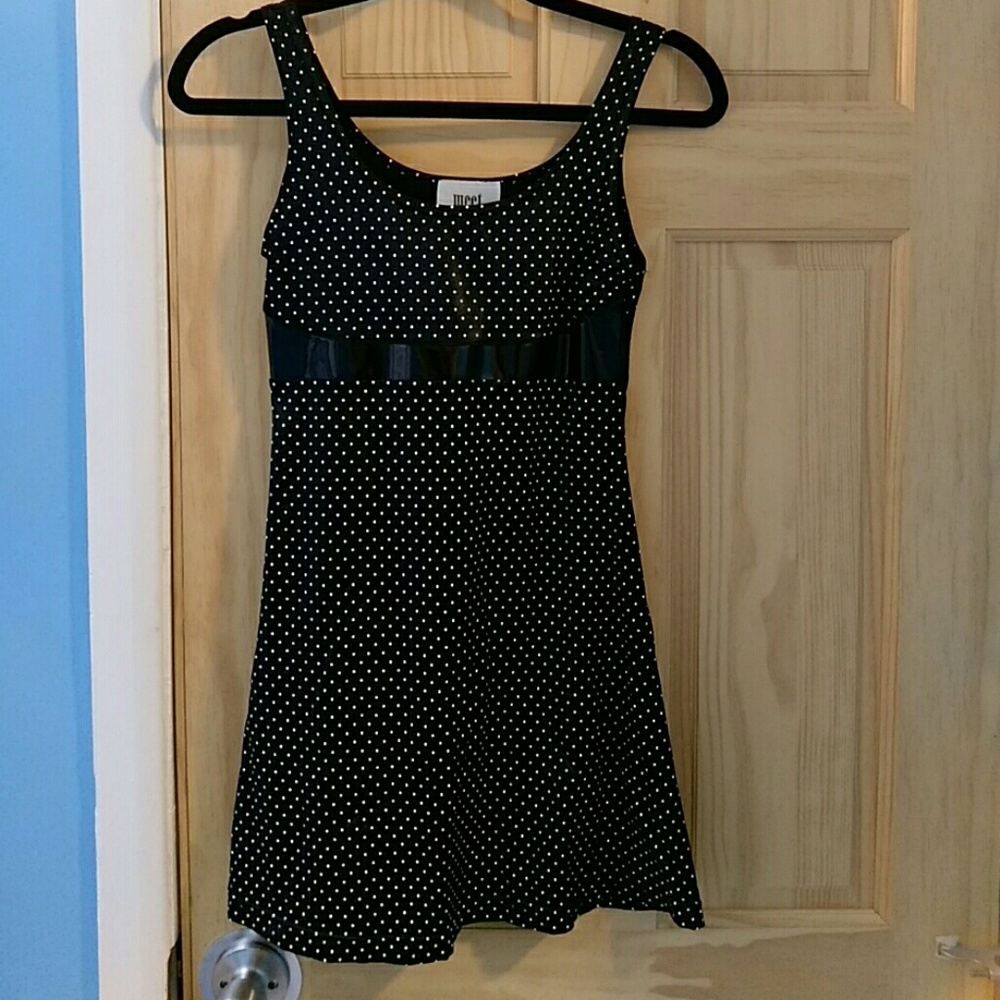 Black and white polka dot 70 style dress